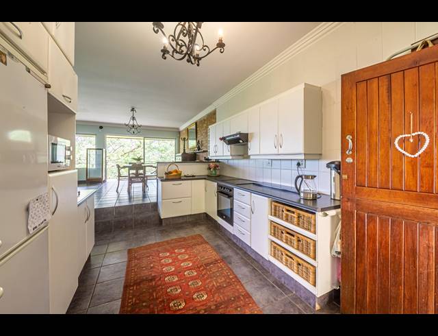 4 BEDROOM HOUSE FOR SALE IN DAWNCLIFFE